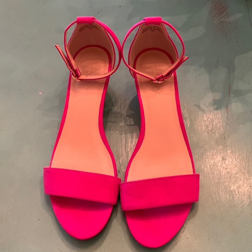 Ann Taylor Fuschia wedges. 7